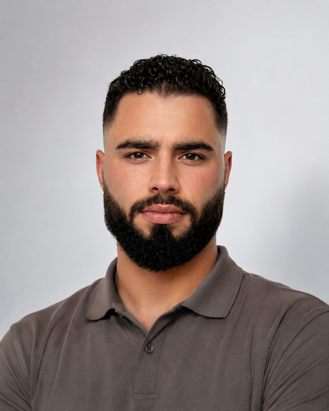 Porträtfoto von Fatih Bulut, Inhaber von FOB Webdesign